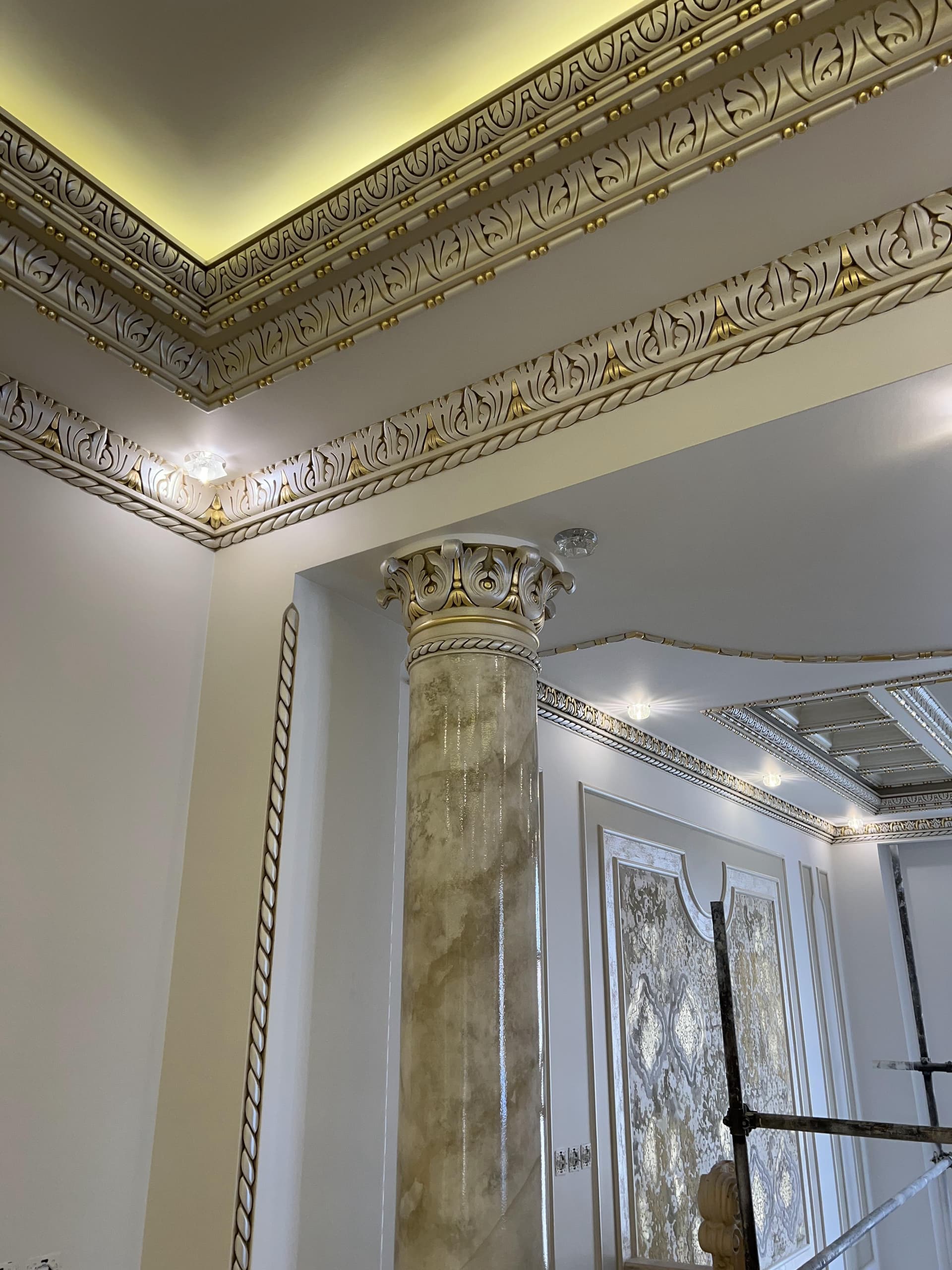 پروژه کلاسیک، گچبری و پتینه کاری